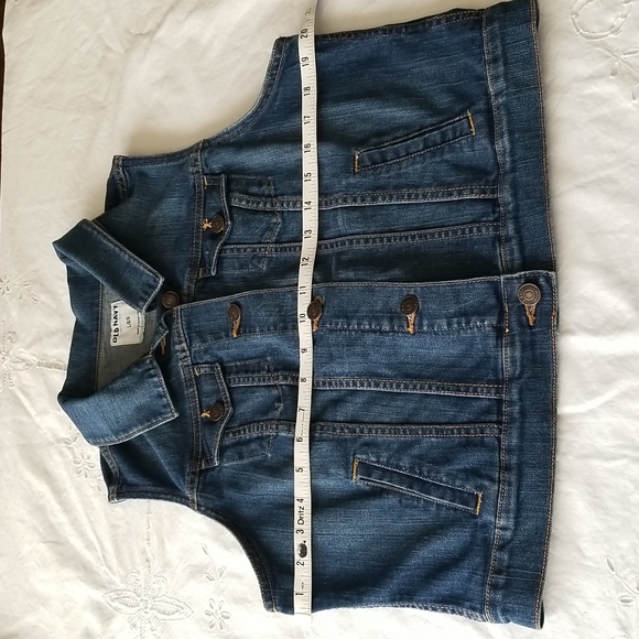 Old Navy sleeveless jean jacket - Picture 7 of 8